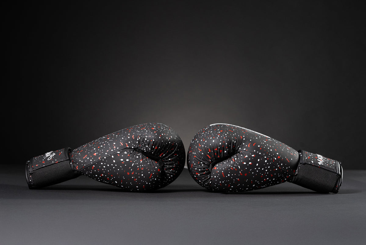GEN 01 STRIKING GLOVE