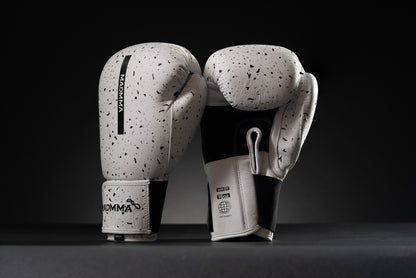 GEN 01 STRIKING GLOVE
